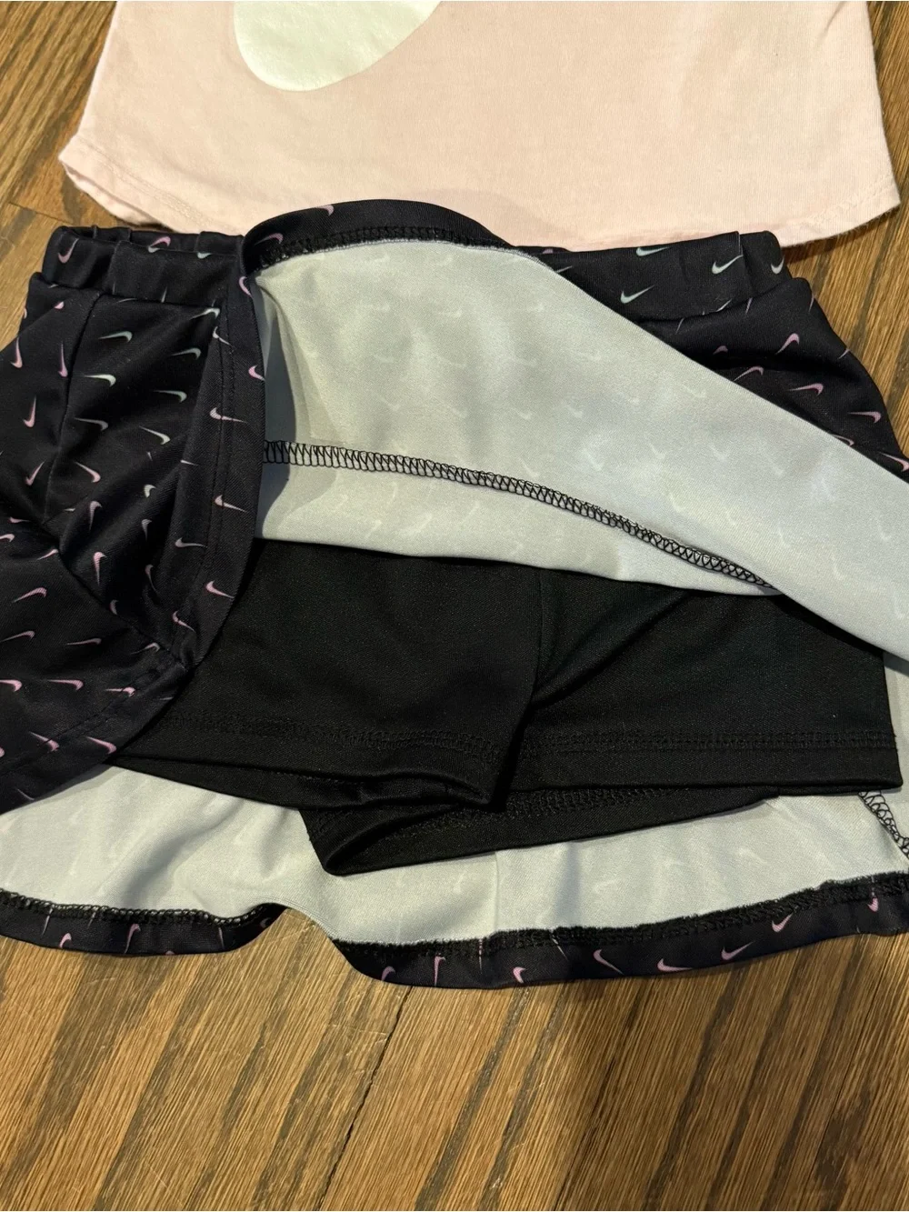 24M Nike Girls' toddler t-shirt Top & Black Skort Set